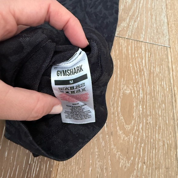 Gymshark Adapt Butterfly Seamless Cycling Shorts, black, size medium - Picture 4 of 4